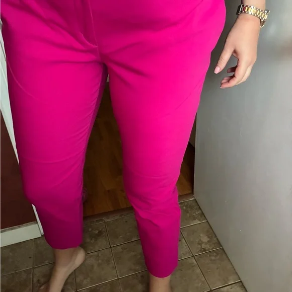 Express Vibrant Pink Cropped Editor Mid Rise Pants - Picture 2 of 4